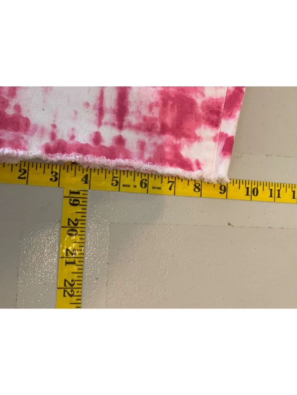 Style & Co Tie-Dye Bermuda Shorts Pink & White Cotton Blend Frayed Hem Size 10 - Picture 9 of 10